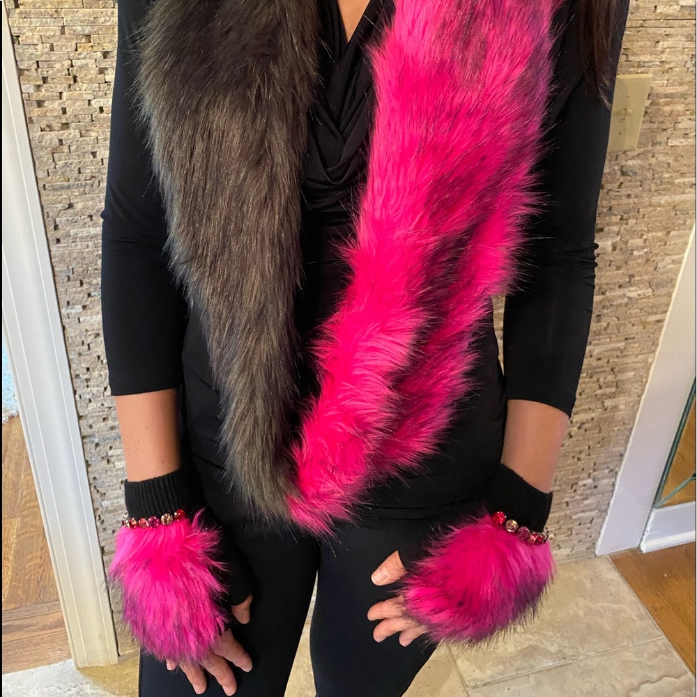 Scarf/gloves